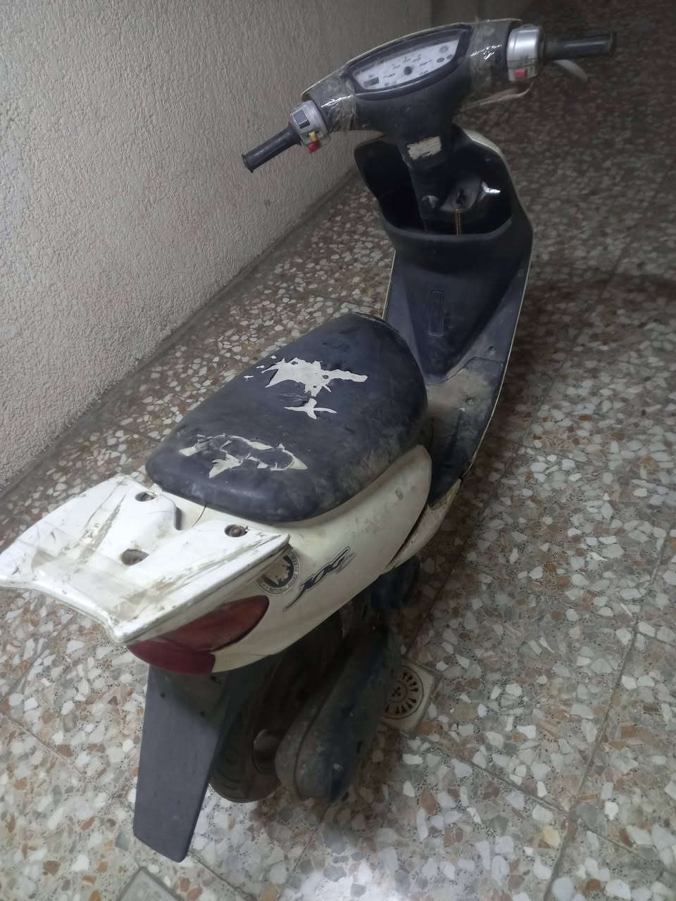 سلام عليكم دراجه عصفوريه شغاله نكره سلف محرك ناعم خرسه شلعه ومعدل تفيدك للشغل للبيت تاخذهة وادعيلي ١٥٠ وبيه مجال بسيط للشراي مكاني بغداد العبيدي رقمي ***********
