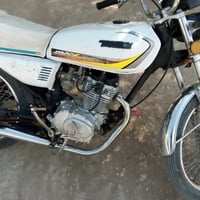 دراجه للبيع محركه مكفول من كلشي لا تبخير ما مفتوح  محاويل ناحيه الامام...