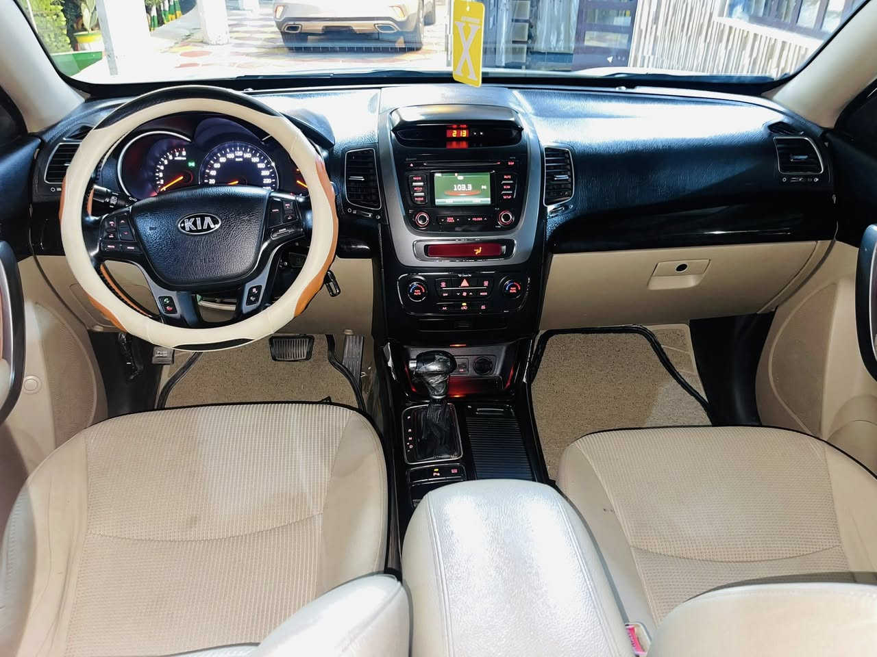 سورنتو 2013خليجي
مكفوله من الصبغ والبارد 

محرك 2400دوش 

سياره جديده وبدون اي نقص 

رقم بغداد بسمي 

مواصفات واضحه بالصور  ماشيه 157

السعر 165
            سياره موجوده بالصويره 
***********
