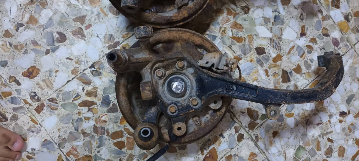 السلام عليكم اسطاب اكسل خلفي كامل مال كيا اوبتيما مديل ٢٠٠١ كاملات ابريك وبربرنات السعر ٩٠ ألف العنوان بغداد مدينه الصدر   ***********
