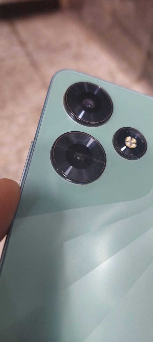 السلام عليكم للبيع هاتف انفنكس هوت ٣٠ مكاني بغداد الدورة جهاز نظيف فقط البطارية منفوخة تحتاج تبديل جامة الكامرة وحدة منهن بيهة فطرر
الجهاز رايدة ب ٨٠ 
هذا رقمي ***********
