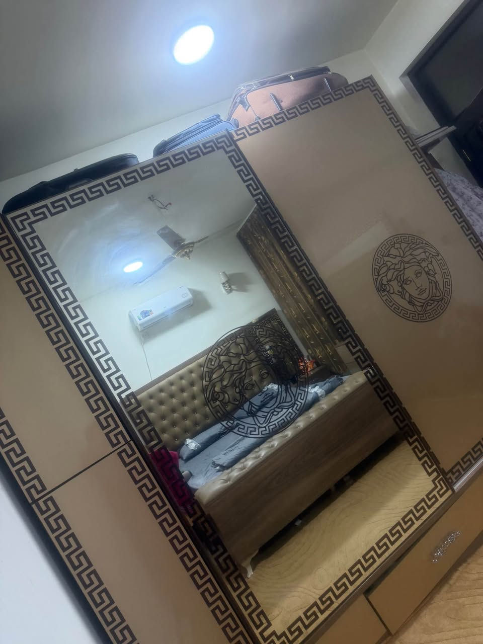 غرفه نوم 9 قطع ضخمه سعر 650 مكان سيديه بغداد, العراق


**إذا كنت صاحب هذا الإعلان وتريد حذفه لأي سبب، رجاءا أرسل رسالة إلى الدعم الفني**