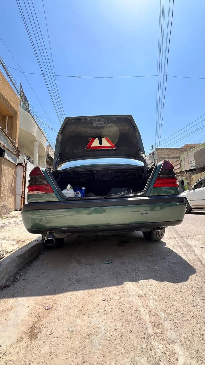 مرسيدس c200
موديل 1995 
محرك و كير بطه 2500 
تخم تاير جديد 
بطارية جديد 
صبغ جماليه عام 
سياره لا تصرف و لا تنقيص 
سياره تبريد شغال نقص راديتة و غاز 
سياره بسمي تحويل مباشر مشروع وطني تحويل اي مكان 
تنتهي سنوية 2027
بغداد زعفرانيه

***********

سعر 50
