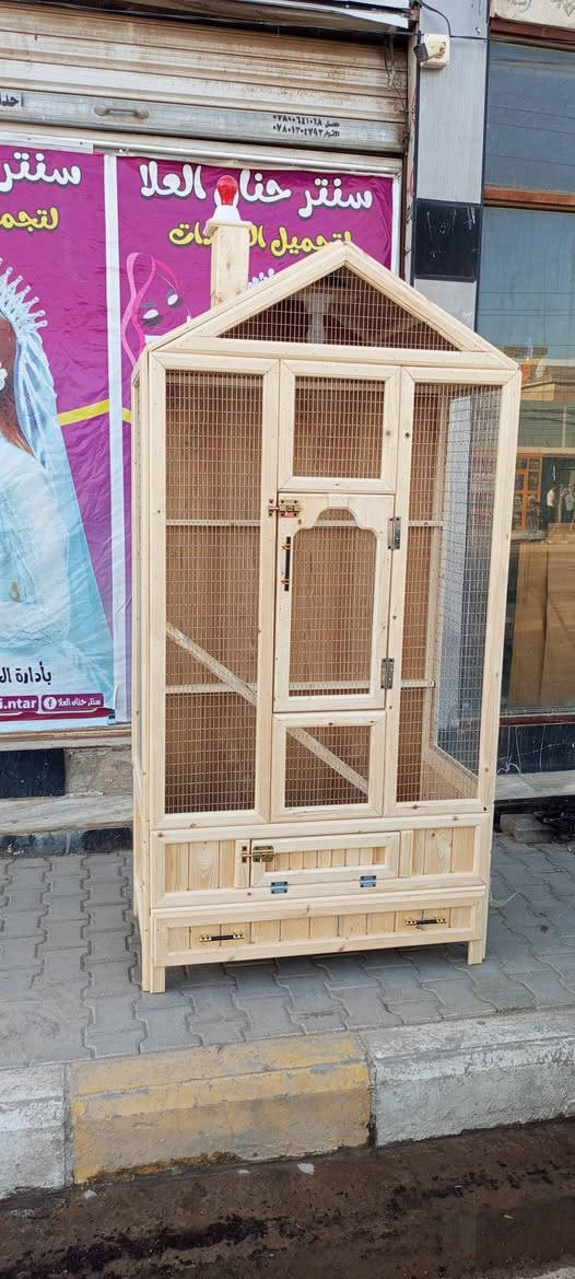 السلام عليكم متوفر قفص 
النجف الاشرف حي المكرمه شارع الطاقة للاستفسار ☎️ ***********
.....

✅✅✅ 

✅  العرص 100سم
✅  الارتفاع 220سم
✅  النزال 50سم
