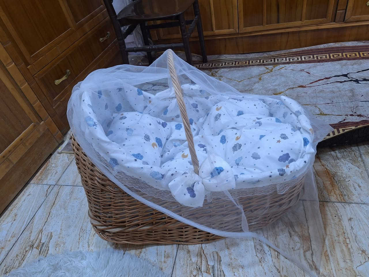 غراض اطفال استعمال مرتين بسعر مناسب جداً
الكاروك ب15
العربانة نهايتها35
الكرسي هزاز 15


**إذا كنت صاحب هذا الإعلان وتريد حذفه لأي سبب، رجاءا أرسل رسالة إلى الدعم الفني**