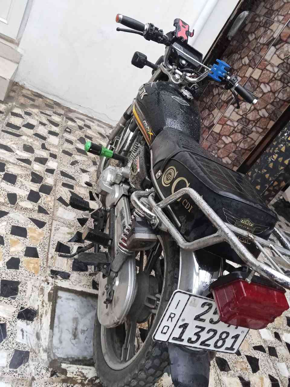 سونليك 23 مرقم كركوك شرط التحويل محرك ما مفتوح كهربائيا شغاله كله شغال السعر مليون و450 وبي مجال
***********
