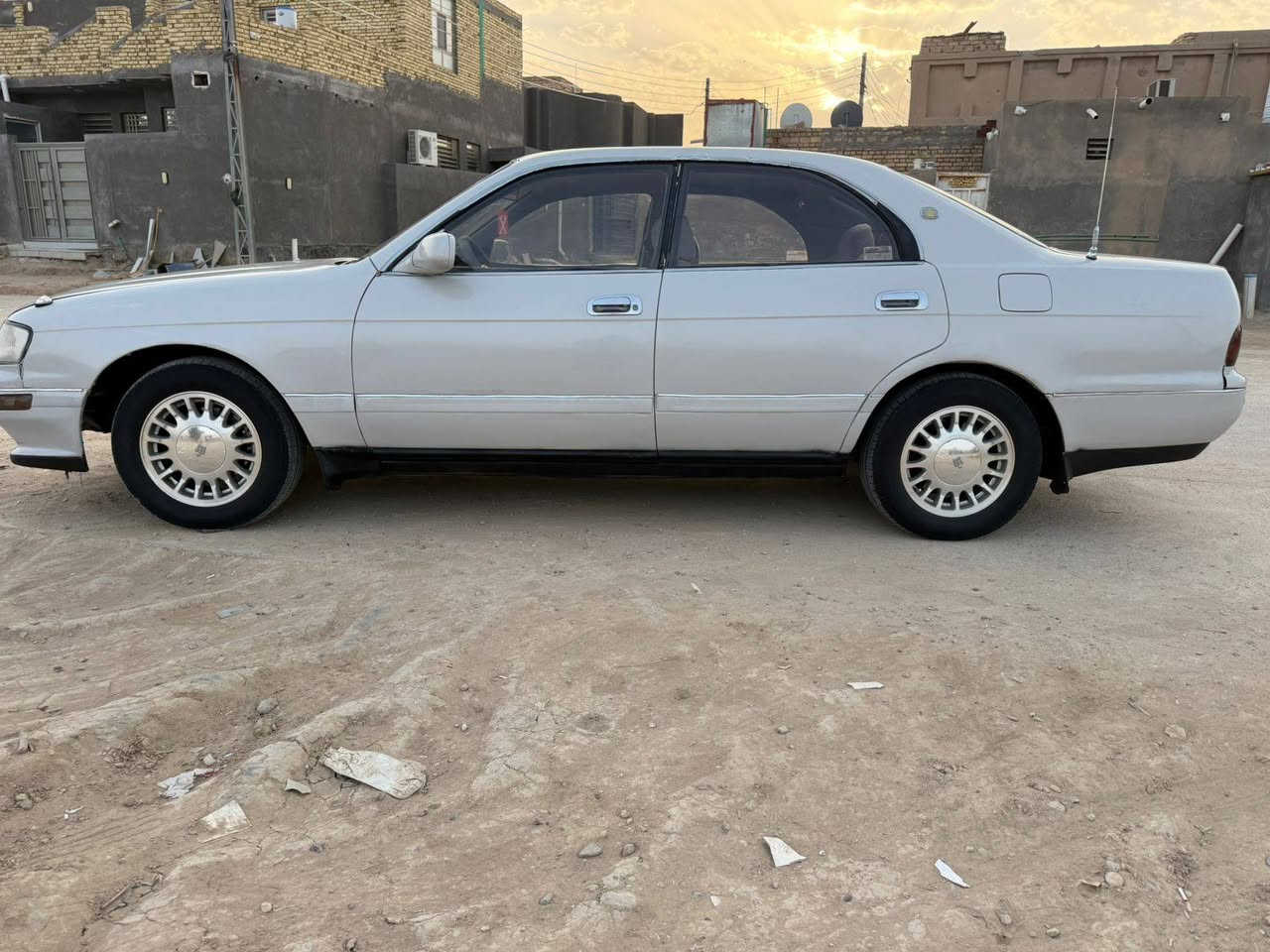 رمضان كريم السلام عليكم بطه متصل للبيع  السياره مكفول من الضربه القويه  والكص والنقل  والأصوليات  تخم تاير جديد  باتري جديدمكينه كير شرط جدد كهربائيات كله  شغاله  داخله جديد السياره مثل الصوره. وأحله   مادور ثاني يوم.  السعر44 وبيه مجال للاستفسار ***********
