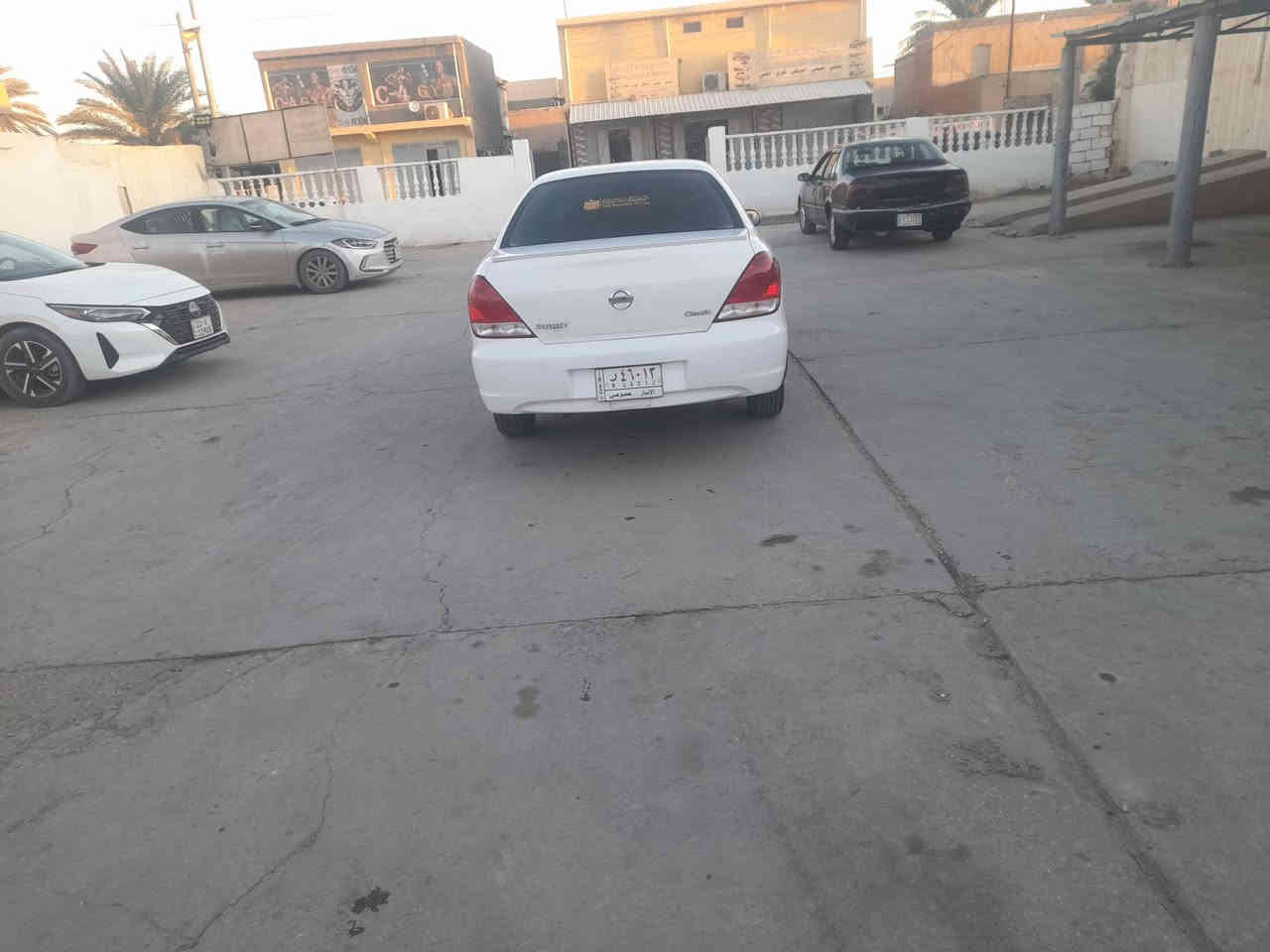 السلام عليكم للبيع نيسان سني موديل ٢٠١٠  رقم الانبار شرط التحويل بيه صبغ موضح بالسونار كير عادي جيد السعر ١٠٥ وبيه مجال ومحرك جيد للاستفسار
***********
*********** 
٠٧٨١٦٧٣
