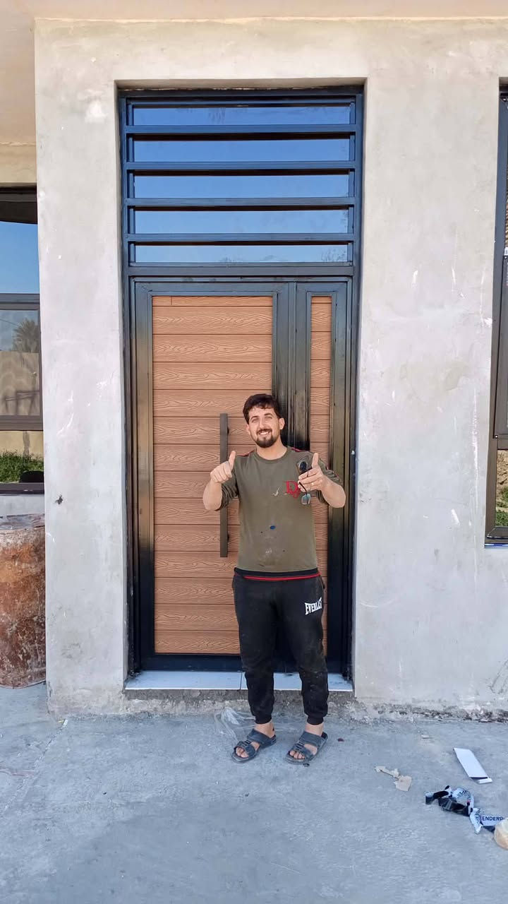 يا الله 
اللهم صلى على محمد وال محمد 
تم عمل ابواب حديد بديل خشب ثقيل وشبابيك pvc اسود ...
لبيت اخي وحبيبي وزميلي Ahmed Alenzi 

بالخير والبركه حبيبي 💙💙

المواصفات:
🔹 مقطع تركي درجة أولى 🇹🇷
🔸عازل للصوت ويمنع دخول الأتربة 🌬️
🔹 مسلح حديد مغلون بالكامل 💪 
🔹 تفصيل حسب القياس المطلوب 📏
🔸 يشمل القياس والنقل والتركيب 🚛

📞 للاستفسار 
سيف حامد 
***********
***********
