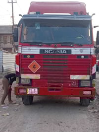 سكانيا • شاحنة • للبيع