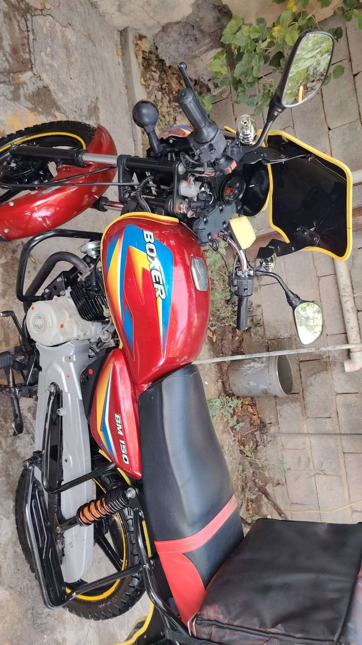 بوكسر مرقم للبيع ٢١ تجفيت شركه تحويل ثاني يوم دراجه كامل اي نقص ماكو گبل للشغل خير من الله كامله مكمله *********** مكاني ديالى بعقوبة
