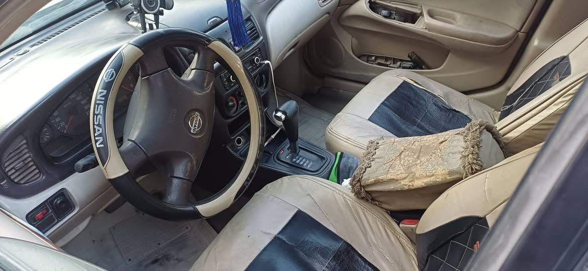نيسان سني موديل ٢٠٠٠٢ رقم النجف مكان العجلة بغداد هاتف*********** سعر ٥٥ورقة
