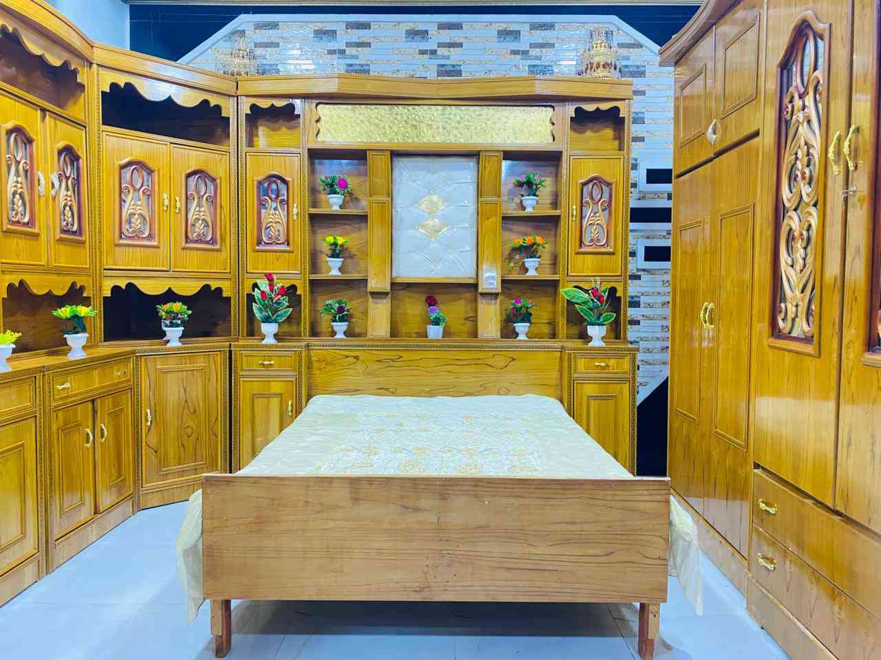 غرفه نوم عراقيه حطاطه صاج درجة اولى نضافه فول استخدام قليل اربعينيه قطعتين السعر مليون و250بي مجال العنوان الرمانه البعبيد الاتصال ***********
