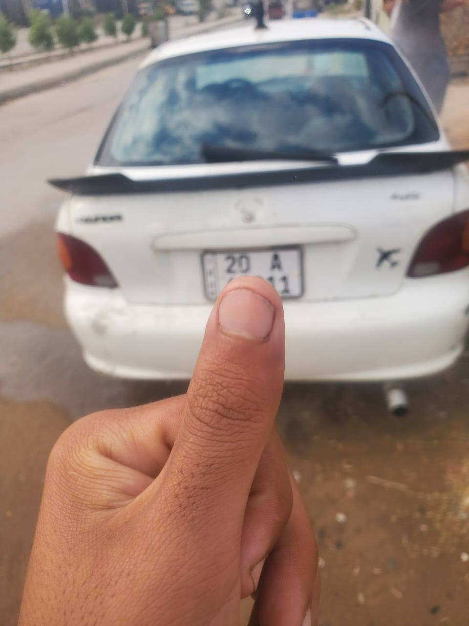 السلام عليكم اكسنت 94 محرك ١٦٠٠ كير عادي محرك ينقص قليل السعر 20وبيه مجال *********** مكاني بغداد ابو غريب
