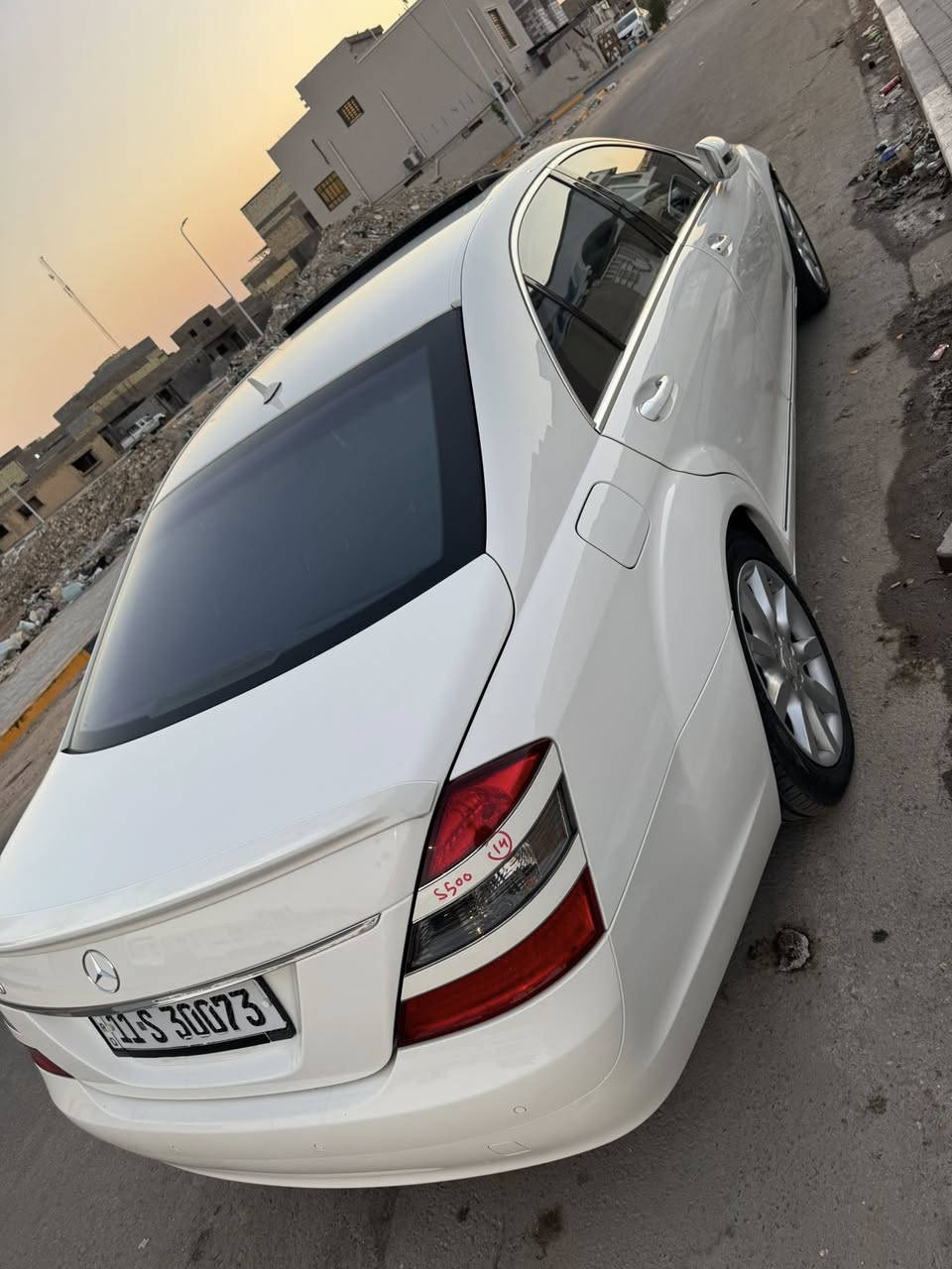 للبيع وارشدي 2007وارد يابان سيارة كارتون ماشية 100الف رقم بغداد 550للبيع او مراوس السعر210مكاني بصرة الاستفسار على رقم***********
