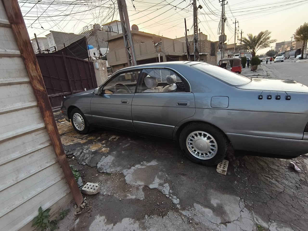 السلام عليكم
بطه متصل موديل 92 مكفوله من الكص ونقل الجثه و الاصوليات رقم نجف انكليزي سنويه باسمي هزه جديده تحويل ثاني يوم 
كير مكينه في في تي كمبريسر جدد مال حاويه دواخل و بطاين نضيفه كهربائيات شغالة شاشة كامره خلفيه وسنتر لوك ريمونت شغالات صدر خلفي جديد 
مكانه بغداد البياع السعر 55
***********
