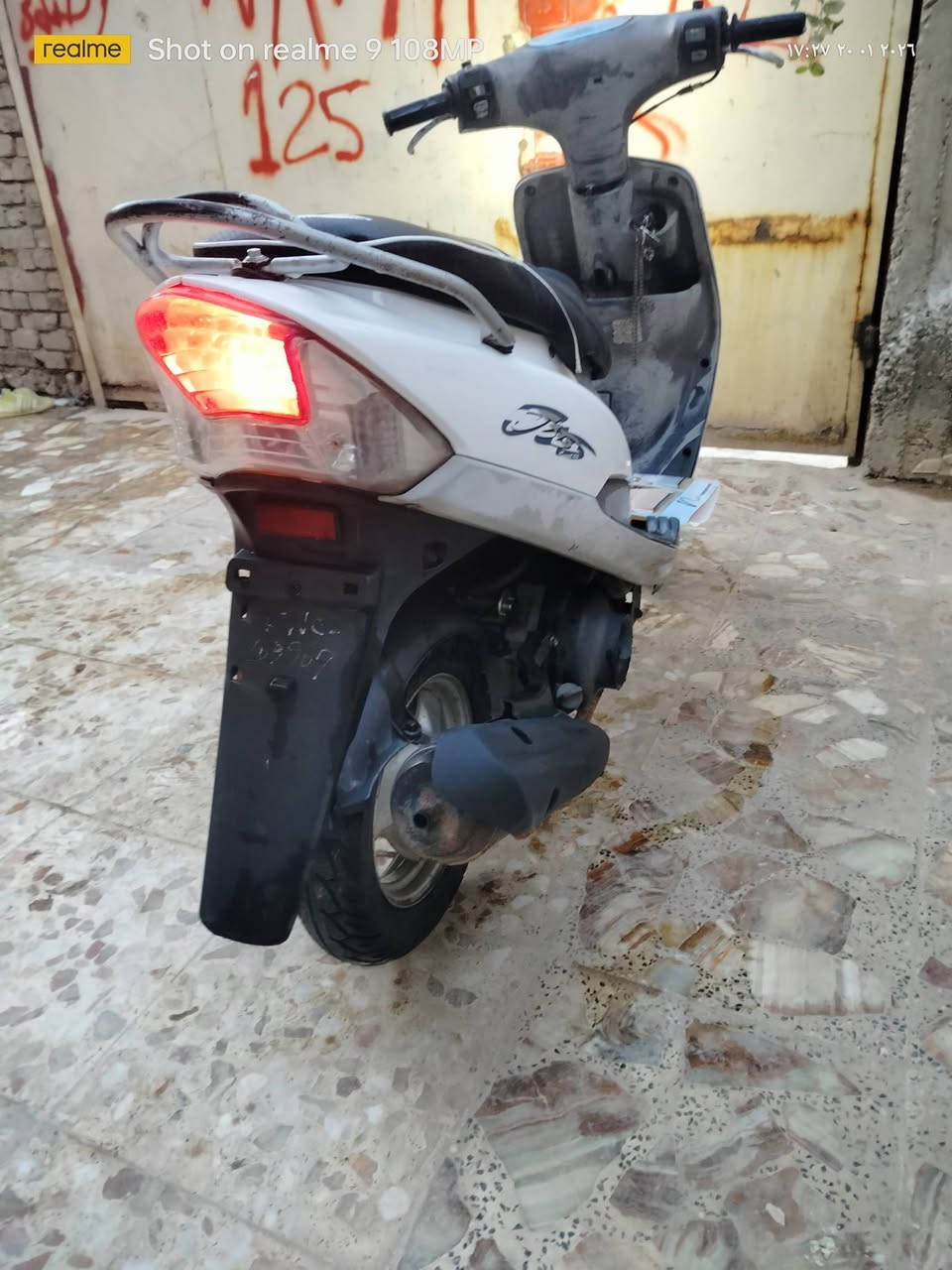 للبيع ماكس منغولي كفاله عامه ختم واحد ويه المكينه
دراجه جديد ما بيها نقص ما مفتوحه المكينه كفاله كلها 
كفرات بلاد وكيلها علاوي ابو شاوي 
مكان حله شارع 80 
رقم ***********
