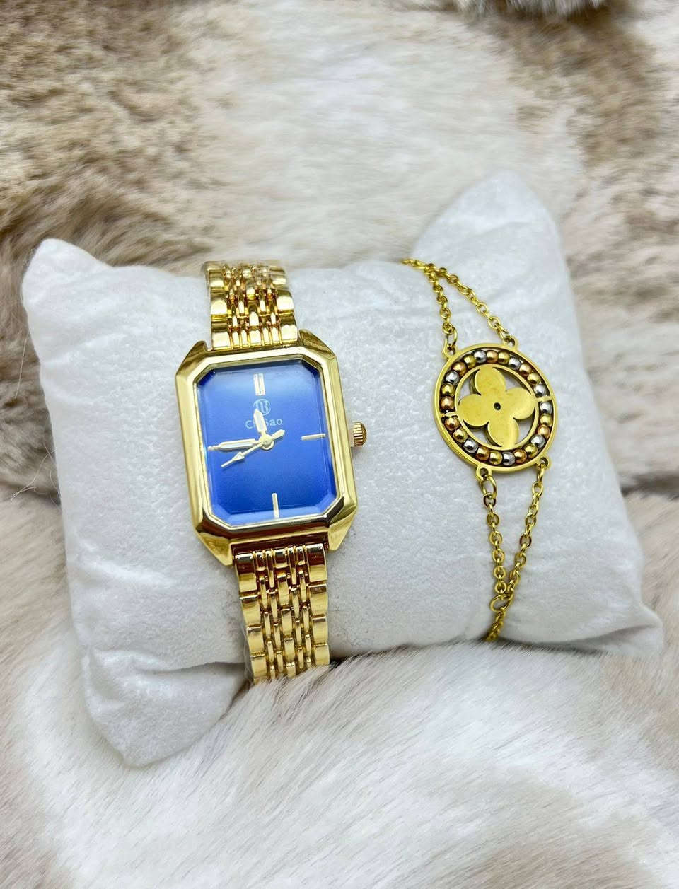 ساعة مع كرميط
نوعية ممتازة 
تمن130درهم 
مع توصيل فابور 🚚 ودفع عند استلام 😊👏 
☎️الهاتف : phone +212 705-126151


**إذا كنت صاحب هذا الإعلان وتريد حذفه لأي سبب، رجاءا أرسل رسالة إلى الدعم الفني**