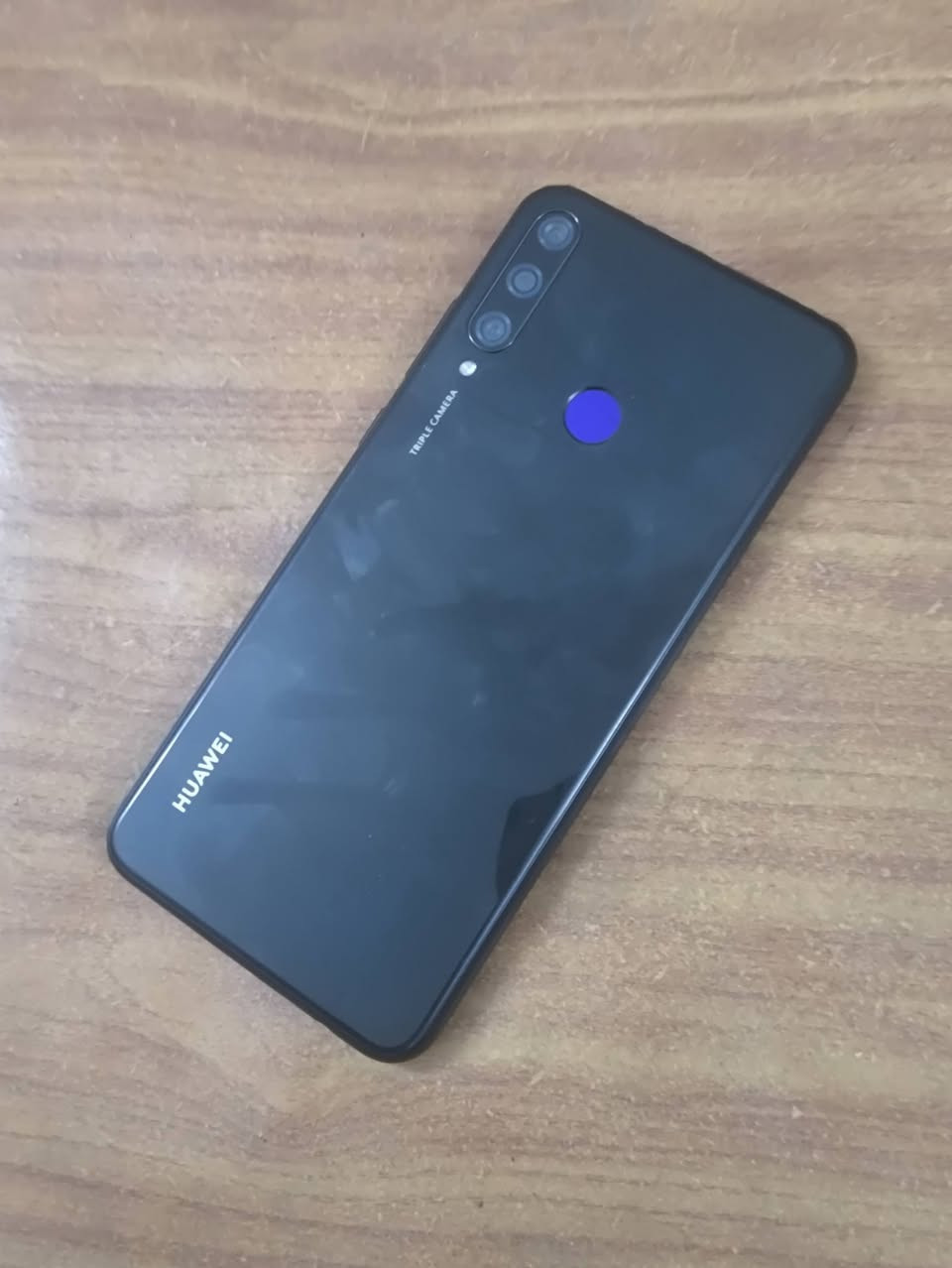 السلام عليكم جهاز هواوي y6p ذاكرة 64 رام 4 شاشه 60HZ HD+ كاميرا 13mp بطارية 5000 شاحن مايكرو اي خلل ما بي شغال وكامل ويا هدية شاحنة اصلية السعر 50 ومتوفر توصيل لجميع المحافضات للأستفسار اكثر ***********
