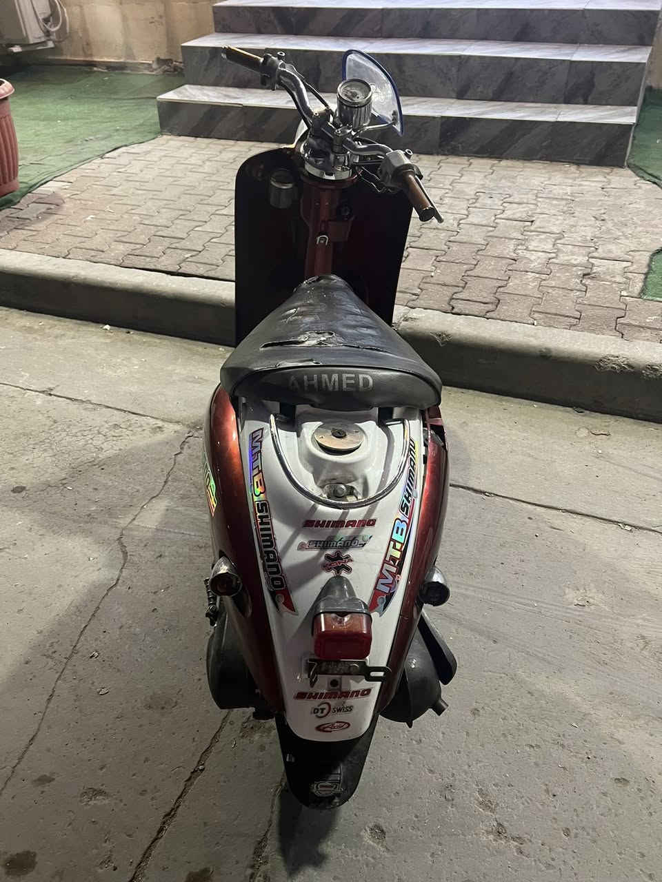 دراجه للبيع ما بيها أي عيب بس يحتاج بطارية كلشي شغال ٢٥٠ قفل كركوك***********
