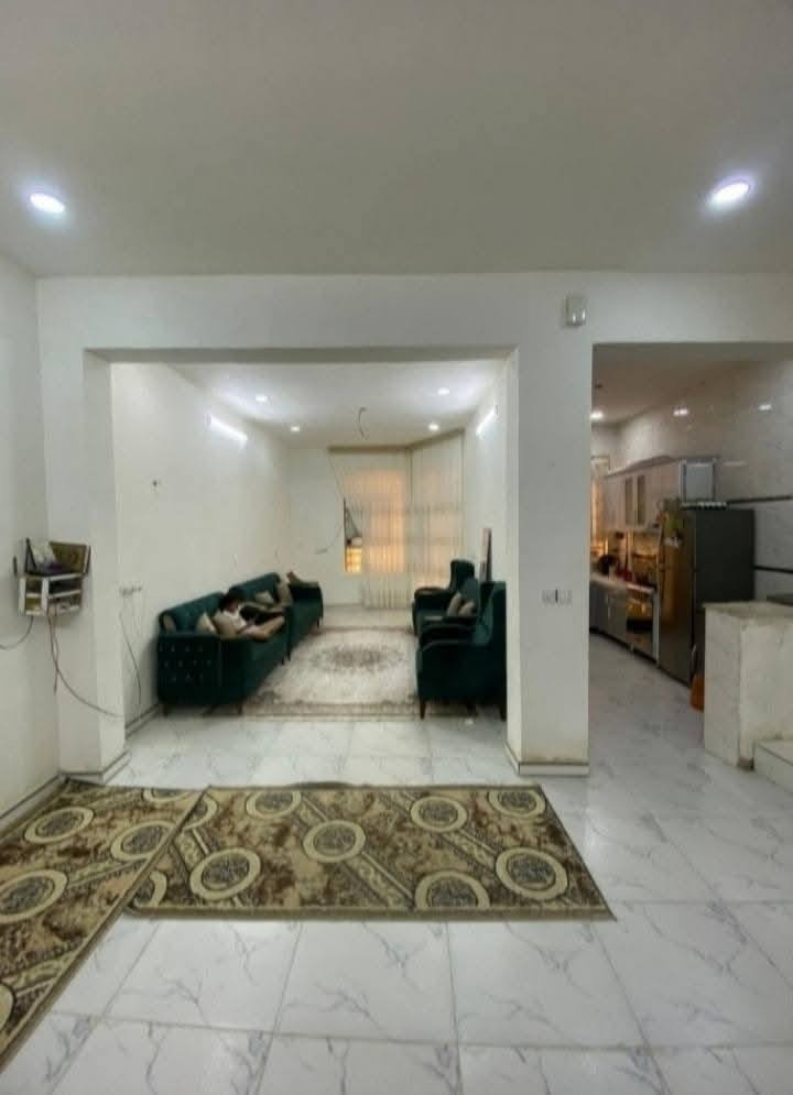 بسم الله وعلى بركة الله ماشاء الله بيت بناء حديث للبيع  المساحه ١٠٠ متر طابو زراعي سند ٢٥
بغداد زراعي الخطيب  شارع خولة بنت الامام الحسن كافه الخدمات موجودة ماء كهرباء مجاري تبليط البيت طابقين الطابق الأول طرمه حمام صاله مفتوحه مع الحولي ومطبخ مفتوح غرفه منور حمام والطابق ثاني غرفتين نوم وحمام مع صطحين مع بيتونه السعر مناسب لاتصال *********** واتساب
***********
