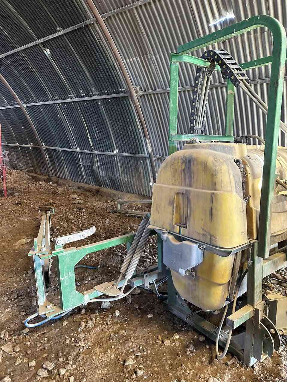 مرشات مكافحه ام ٨٠٠ و الثانيه ام ٦٠٠ 
السعر عند الاتصال ***********
