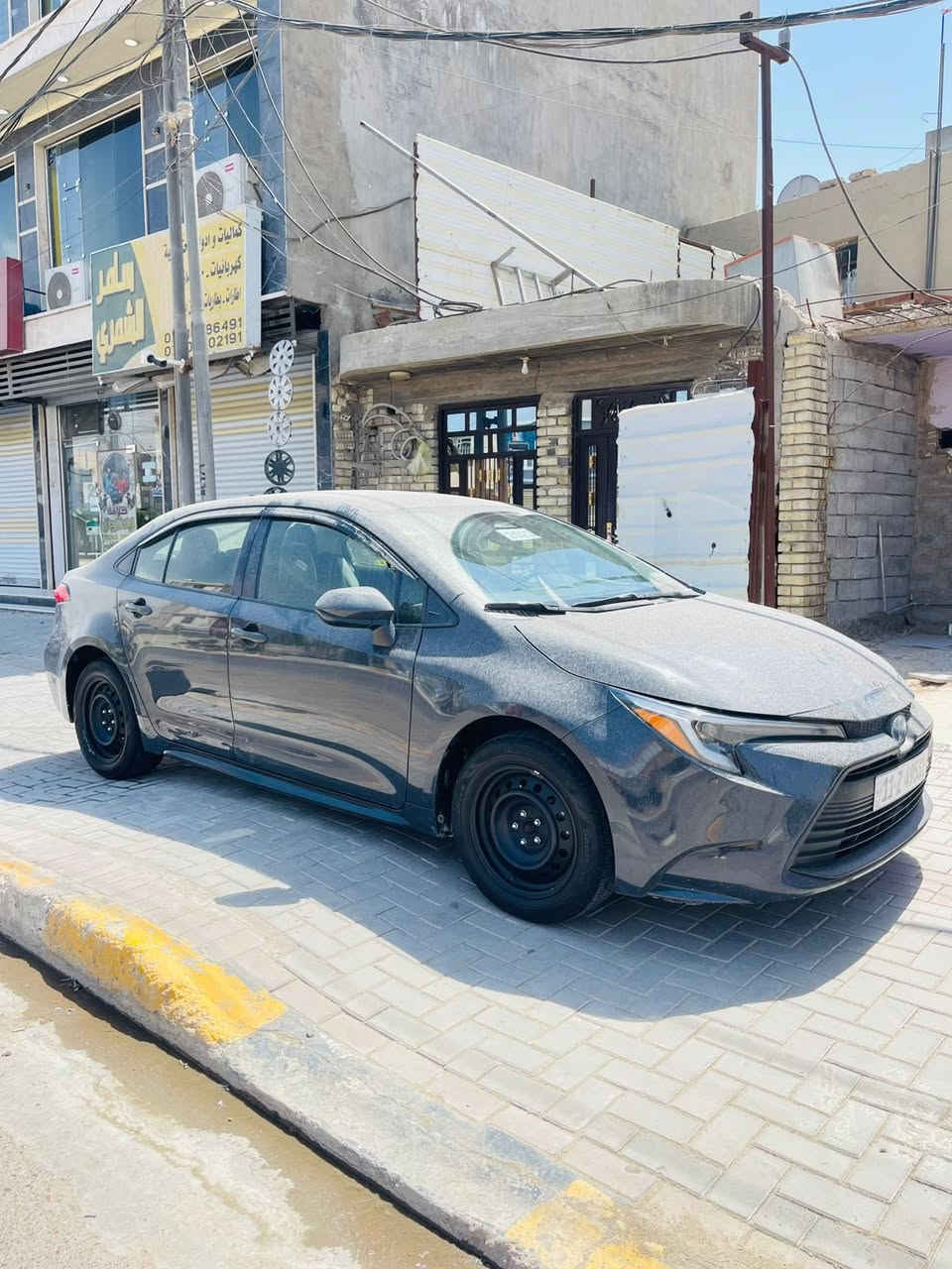 السلام عليكم 
كورلا 2023 امريكي هايبرد للبيع 
صور الحادث مرفق مع المنشور
3 قطع صبغ + اماكن بارد وبيها رصعات بالتكمه
ماشية 100 ميل
(شاشة كبيرة - كامرة دوارة- تحكمات ستيرن
 - مثبت سرعة- قيادة ذاتية)
رقم بغداد انكليزي ب اسمي 
( السعر 135 وبيها مجال بسيط ) 

بغداد الدورة 
  
*********** واتساب
