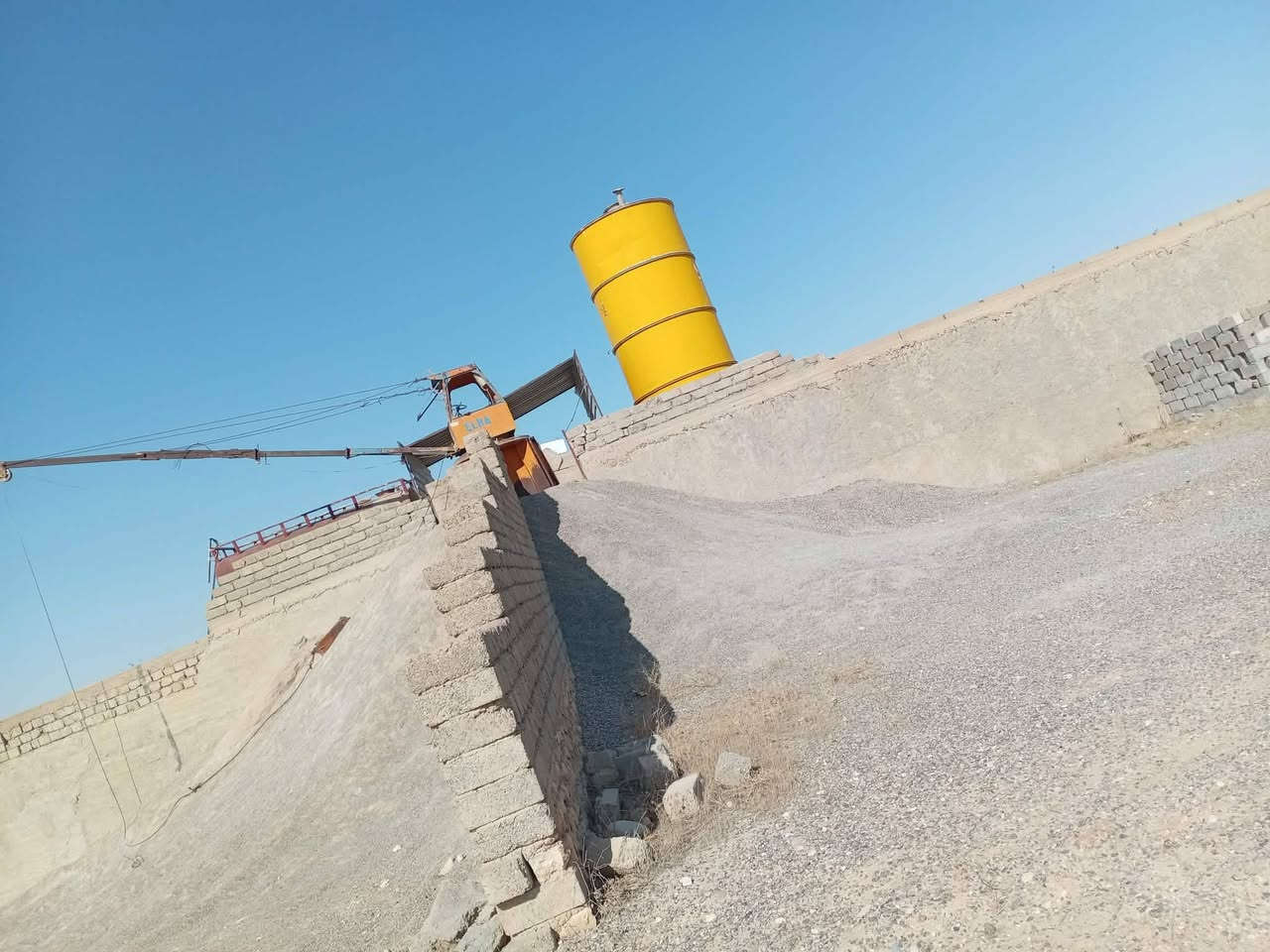 معمل بلوك كامل شغال للبيع مع أغراضها بسعر مناسب للاستفسار الاتصال على الرقم ***********
