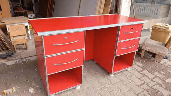 ميز مكتب مستعمل نظيف للبيع
قياسيه141*63
كركوك ساحة الطيران مقابل عالم الحلويات محل اسطه هاشم نجار
س ع ر 95 الف
لاستفسار اكثر يرجى الاتصال ‏‪***********‬‏
