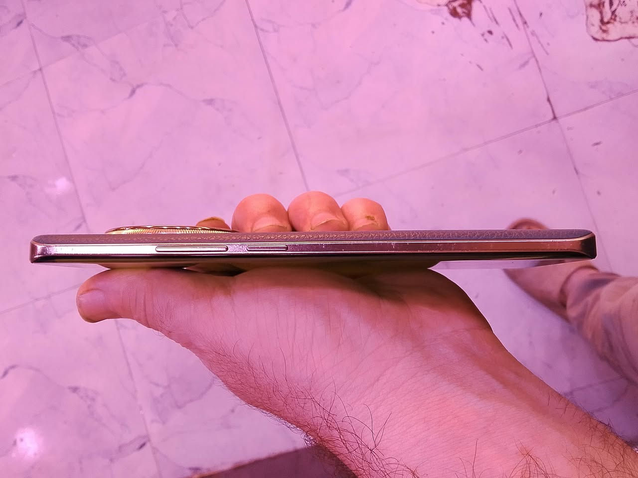 ريلمي 13 برو 5 جي للبيع كلشي شغال أي خلل مابيها ضمان أسبوع كامل اذكره 265 رام 12  كاميرا 108 السعر فقط 320 بيه مجال بسيط اتصال *********** أو خاص
