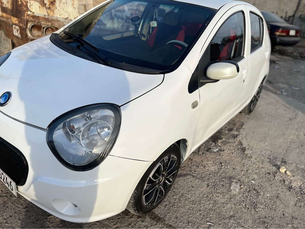 باندى 2012 جديده
كير اوتكاتيك 
رقم بغدادمشروع وطني 
السعر 51$بيهامجال 
مكانها حي عامل 
*********** بغداد, العراق
