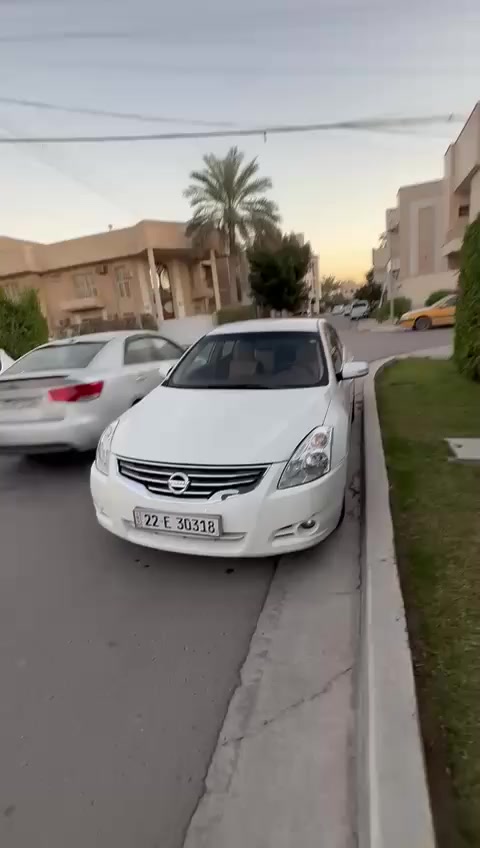 للبيع فقط
نيسان التيما 
موديل ٢٠١١
رقم إربيل جديده 
ماشي ١٤١ ميل حقيقي 
بيه صبغ ٤قطع 
ابيع حزام 
لغد مكفول 
شاصي مكفول 
محرك وكير مكفول 
شاشه كبيره 
كامره 
سعر ٨٦ بيه مجال قليل 
مكان السياره الاعظمية 
***********
