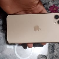 ايفون 11 برو ماكس ذاكره 256 جهاز لا  داخل صيانه ولا شي وين متريد افحصه...