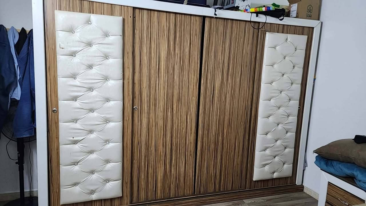 للبيع غرفه نوم باليرموك بحاله جيده كامله بمرتبة ضغط جديده مطلوب 550ريال


**إذا كنت صاحب هذا الإعلان وتريد حذفه لأي سبب، رجاءا أرسل رسالة إلى الدعم الفني**