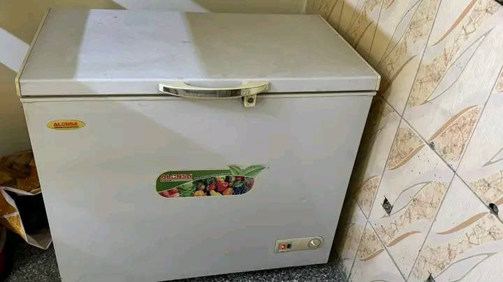 غراض للبيع الي يحب يتواصل على رقم ***********
