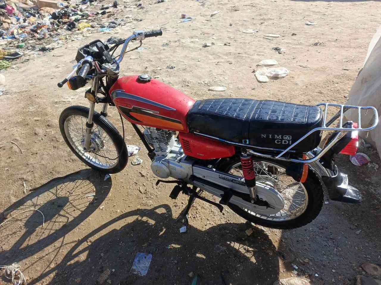 دراجة موديل 22نامة اوراق اصولي دراجة حلوة هاي كدامك بصورة العنوان ديوانية حي العسكري شارع ستين سعر 650 رقم الموبايل ***********+++***********
