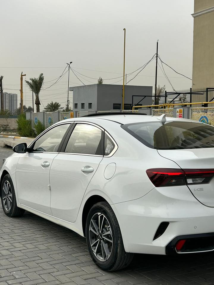 السلام عليكم للبيع k3  موديل  2025 السياره في حاله الوكالة ماشيه 10الف فقط فول موصفات كفاله عامه من الشخط والرصعه السيارة تحكمات وجلد و    شاشه وانضمه قياده ومحرك 1500 هندبريك دكمه  بصمه وفتحه انضمه ترحيب مري شفط وباقي الموصفات المعروفه رقمها شمالي بسمي أي تحويل حاضر مكان بغداد حي العامل رقم الهاتف *********** السعر149$
