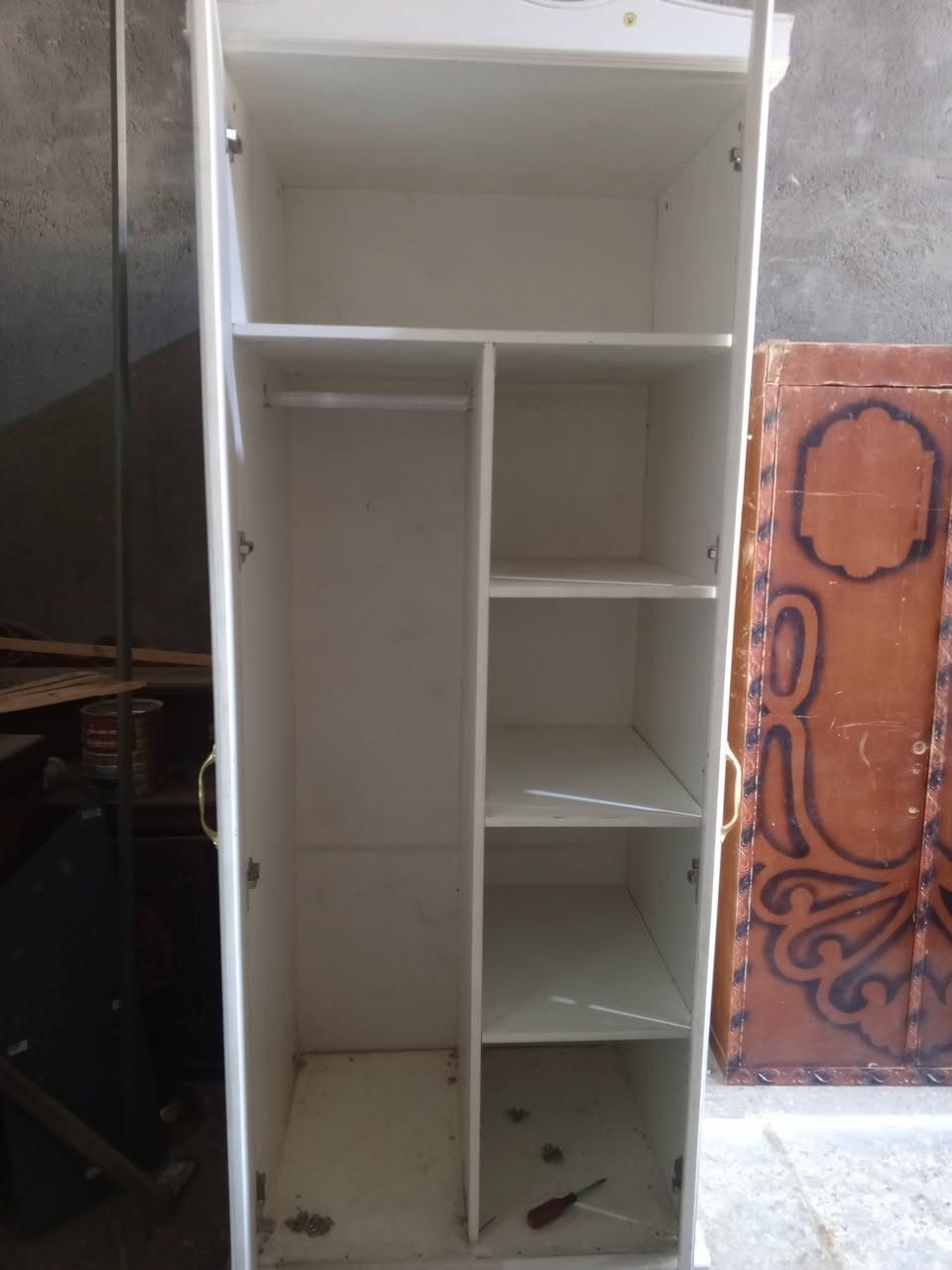 كنتور خانتين ب70 ميز مراية ب40 عنواني رميثة اشتري  ميز نضد وكنتور ***********
