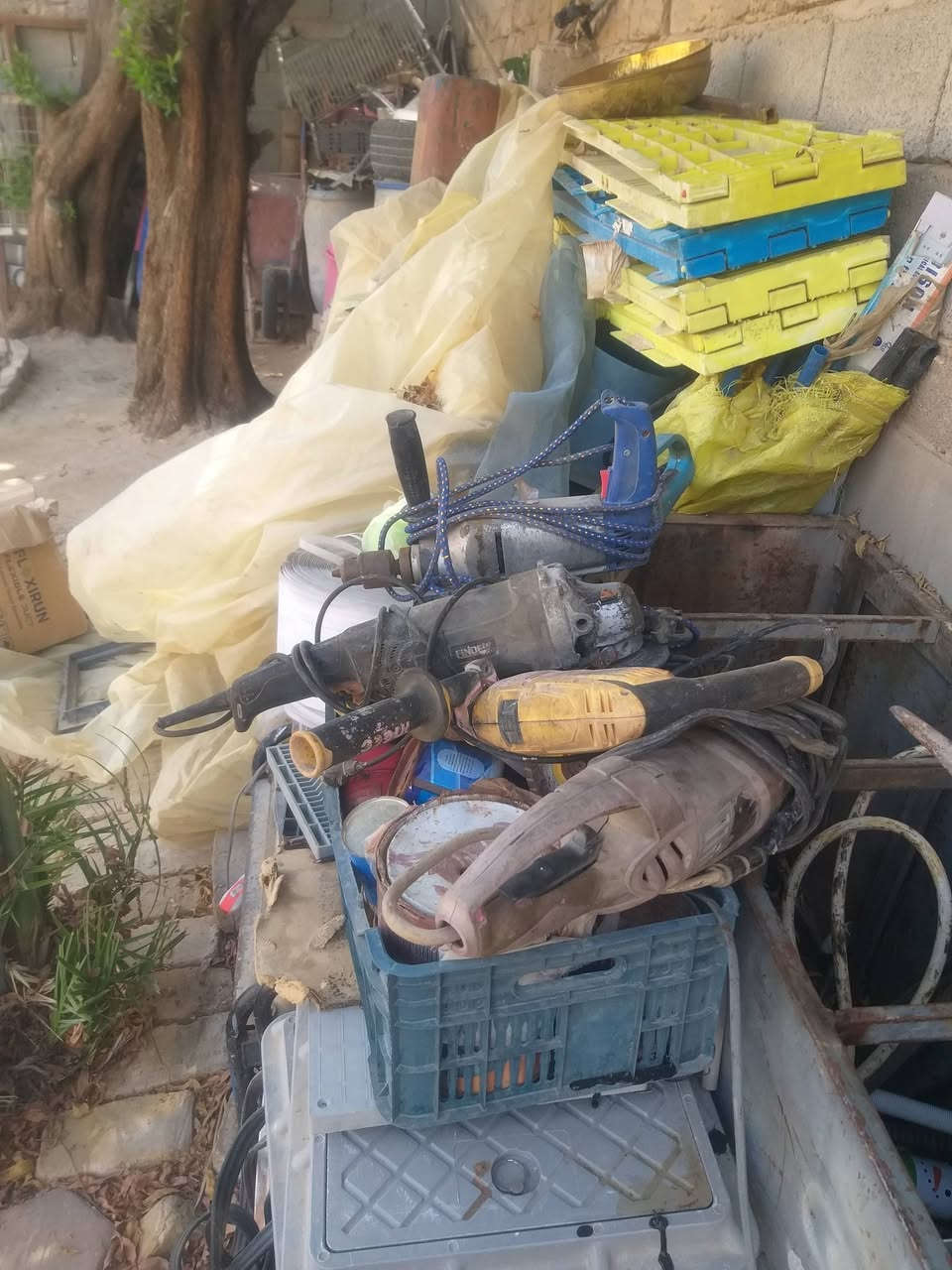 درينات همرات مولد روبن حادله قزمات جواكيك اقلام سكله كامله للبيع ***********
