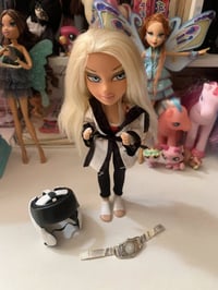 طقم • نضيفه • كامله