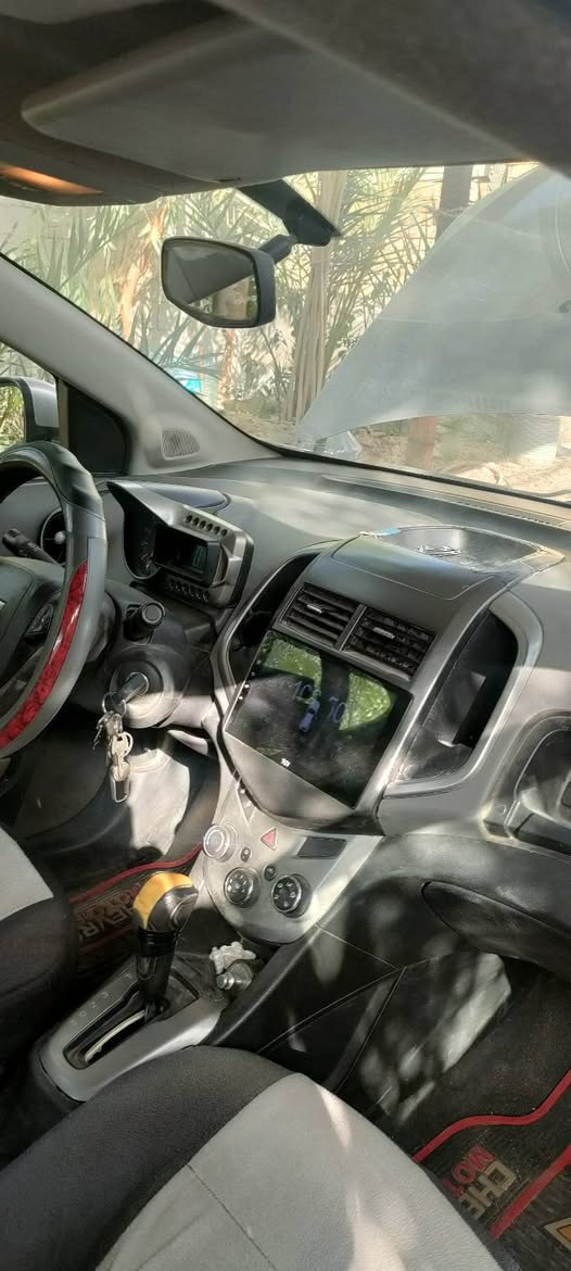 س ع شوفرليت سونك خليجي محرك 1800 سيارة جاهزة كير مكينه مكفولات تبريد شغال كهربائيات توب حدادية توب ويل كب كروم تحكم ستيرن تنته بيها صبغ بالمدكر الخلفي ضربه خفيفة والدوسات رقم بصرة شرط التحويل مكاني شط العرب الكباسي لاتصال*********** السعر 52 البصرة, العراق
