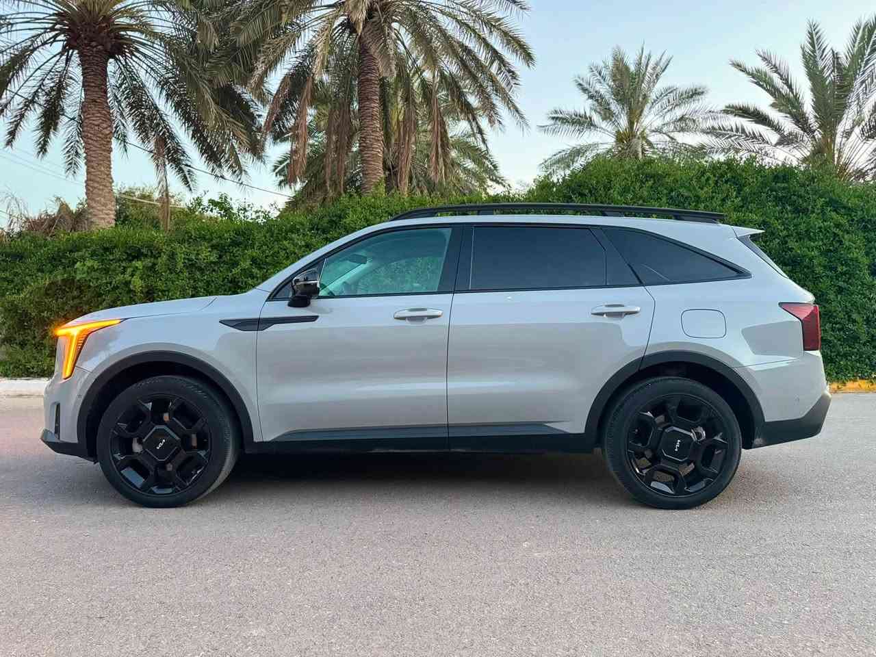 السلام عليكم
سورنتو 2024 X-line فول الفول Prestige

وارد امريكي 

(مــواصـفـات السـيـارة)

حادث تبديل البنيد فقط بدون صبغ كله ليبل واحد 

بدون ايرباك

4 كامرات امامي وخلفي وجوانب 

بانوراما السعر 275

بصمة تشغيل + بيبان + صندوق 

ترحيب عند الاقتراب

مري شفط + كهرباء + رادار + ترحيب

كشنات جلد + تدفئة + تبريد + كهرباء + منفصل vip

سياقة ذاتية + تحديد مسار + 

رادارات امامي ٣ + ٢ مستشعرات +رادارات خلفي ٣ + جانبي٢ 

التوقف الذاتي عند الرجوع + التوقف الذاتي عند التحسس بالاقتراب

٦ حساسات امامي + ٦ حساسات خلفي

هند بريك بصمة

4x4 فور ويل درايف

وضعيات السبورت والنورمل والايكو والسون والسمارت

تبريد منفصل + امامي خلفي

بجم زينون + بك لايت ليد هيلوجين بلادي

ويل كب بلادي بلاك حجم 20

طبعاً الكار بلي فعال فقط ع البلوتوث بدون واير usb 

محرك السيارة 2500 تيربو المرغوب بقوة 281 حصان 

ماشية 45الف مايل

رقم بغداد بسمي 

العنوان كوت قضاء الحي

 

للاستفسار           ***********
