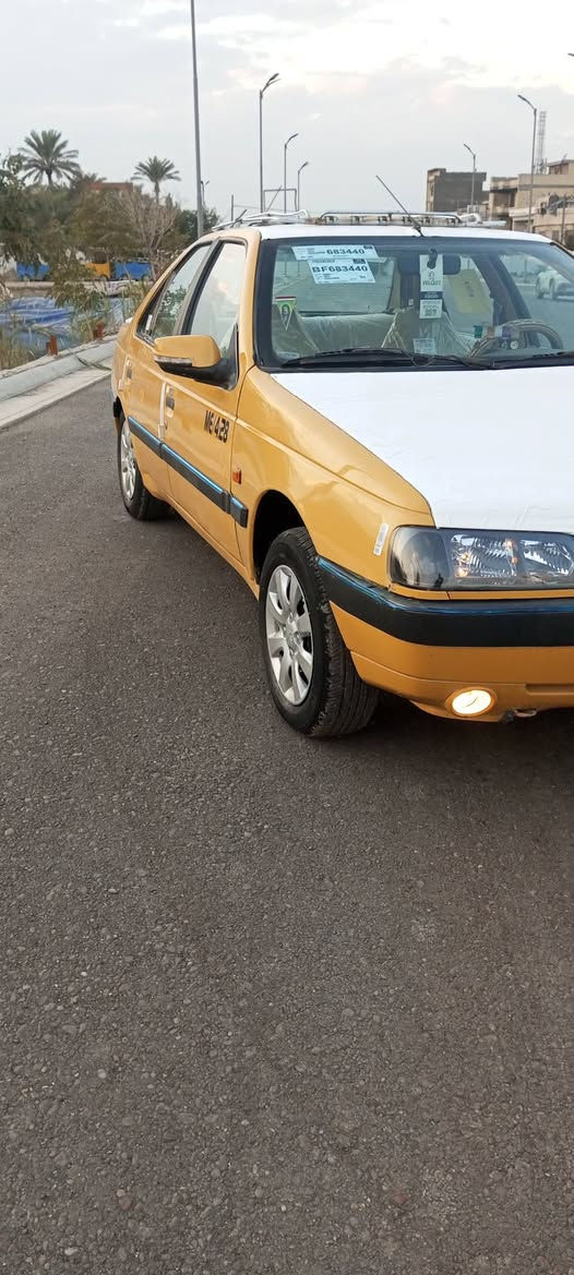 ‏السلام عليكم 
‏بيجو لميس 2015 رقم بغداد دولي مصفره شرط التحويل هزه كامله  محرك مكفول بستم ابو الحفره مايعوج ولف كير صدر تبريد مكفول كهربائيات كله شغاله شاشه دوشمه سياره جاهزه بيه صبغ بالجاملغ خلف السايق وهلالات معمره عارضه 38 مكاني بغداد الحسينيه ***********
‏
