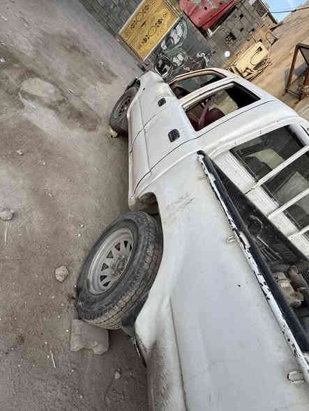 سلام عليكم بيكم دير 2006 السياره معمره بس مكينتها ونجي 6 سلندر (كايمه المكينه) رقمها حلو راعيها موجود بل ناصريه بس السياره مكانه
(بصره كرمه علي ) رايده ب (20 ورقه ) و بيها مجال سياره حلوه
رقم (***********)
