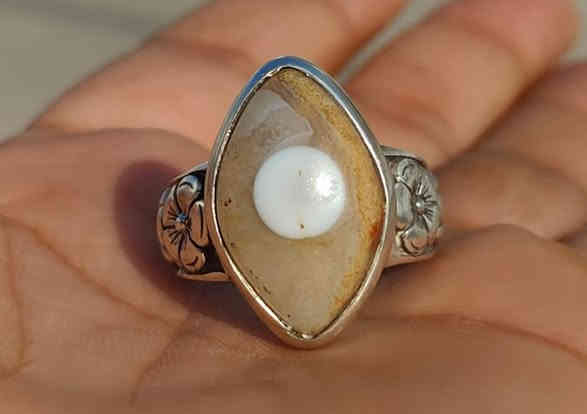 سليماني عين بيضة قديمة للبيع رجاء المراسلة عل وات ساب *********** لايمكن الرد عل مازنجر بسبب اللخلل
