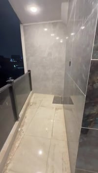 مكتب حلم للتطوير العقاري  شقه للايجار 800 ألف تحتوي على 3 غرف نوم وصال...