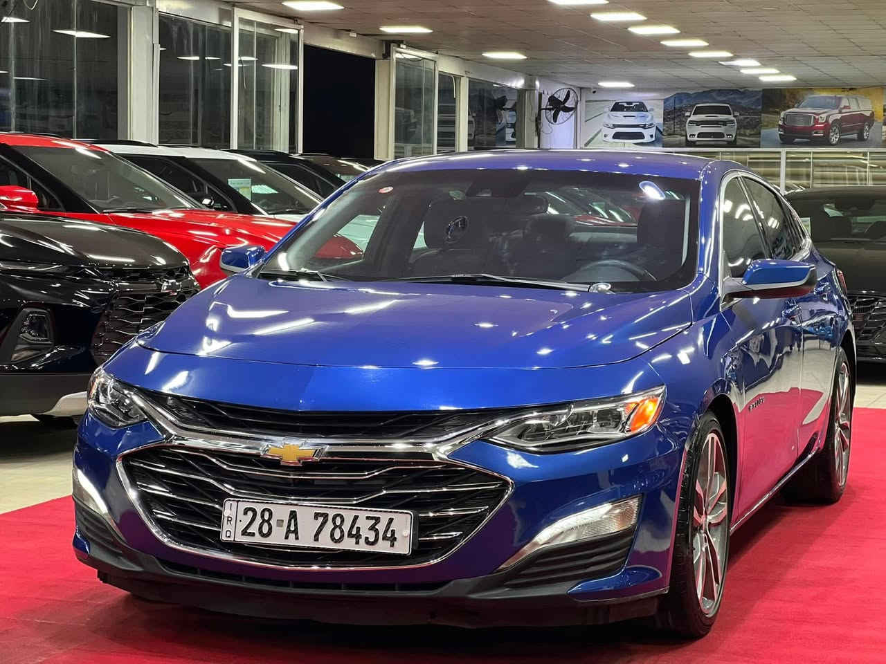 السلام عليكم ورحمة الله وبركاته.
#معرض_ابن_شعبان_لتجارة_السيارات. 
_________________________________
✅اسم السيارة : شوفرليت ماليبو 
✅الموديل :  2023 
✅الفئة : LT
✅رقم السيارة : نجف معوقين وكالة عامة بأسم المشتري 
✅السعر :  110 ورقة
✅الضرر : الابواب اليسار و الجاملغ الامامي الايسر + طرف البنيد 
✅الايرباك : ضرر ايرباك الدركة و الدشبول 
✅عداد المسافة :  21 الف ميل 

______________________________
🔻1-حجم المحرك  : 4 سلندر 1500 تيربو 
🔻2-ويل كب حجم 19 مع طقم تايرة 🔻بحالة جيدة
🔻3-بصمة ابواب و بصمة تشغيل و تشغيل عن بعد 
🔻4-لايتات زينون اصل 
🔻6-غرفة السيارة جلد اسود 
🔻7-ذاكرة خزن ميموري لمقعد السائق 
🔻8-تحكم كهربائي متكامل لمقعد السائق 
🔻9-المقاعد الامامية تبريد و تدفئة 
🔻10-تحكم ستيرن جهتين متكامل
🔻11-شاشة كبيرة الحجم للتحكم بكافة الايعازات
🔻12-كامرة خلفية  
🔻13-رادار امامي تفاعلي مانع للتصادم 
🔻14-تحديد مسار  
 

✅السعر المطلوب  110  ورقة  ✅
 ______________________________

‏*********** ‏ 📞المبيعات. 
***********٣📞الادوات. 

🔴العنوان:النجف الاشرف-
🔴المدينة المائية-
🔴مقابيل حي الجامعة
🔴مجاور كافية الزاويه-
