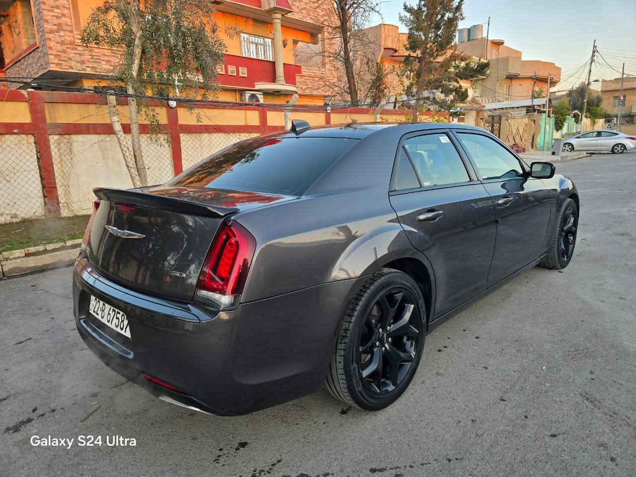 للبيع السعر 210 وبيها مجال
اوباما مديل 18 
تو ويل 
مكينه 3600 
ماشيا 139 
موصفاتك كشنات جلد كهرب
شاشه جبيره 
كير بكره 
تحكمات ستيرن 
بعد بيها موصفات بس بدون فتحت سقف 
السياره حلوه احلا من الصور 
اني الشرعي مالها 
السياره مامشتغله على خط 
ضرر ثلاث قطع ثنين كلير وحده صبغ بجم كبس بدون دواخل بدون ايربكات 
مكان السياره الايسر معارض الجديده 
معرض ركن الذهبي 
***********
***********
