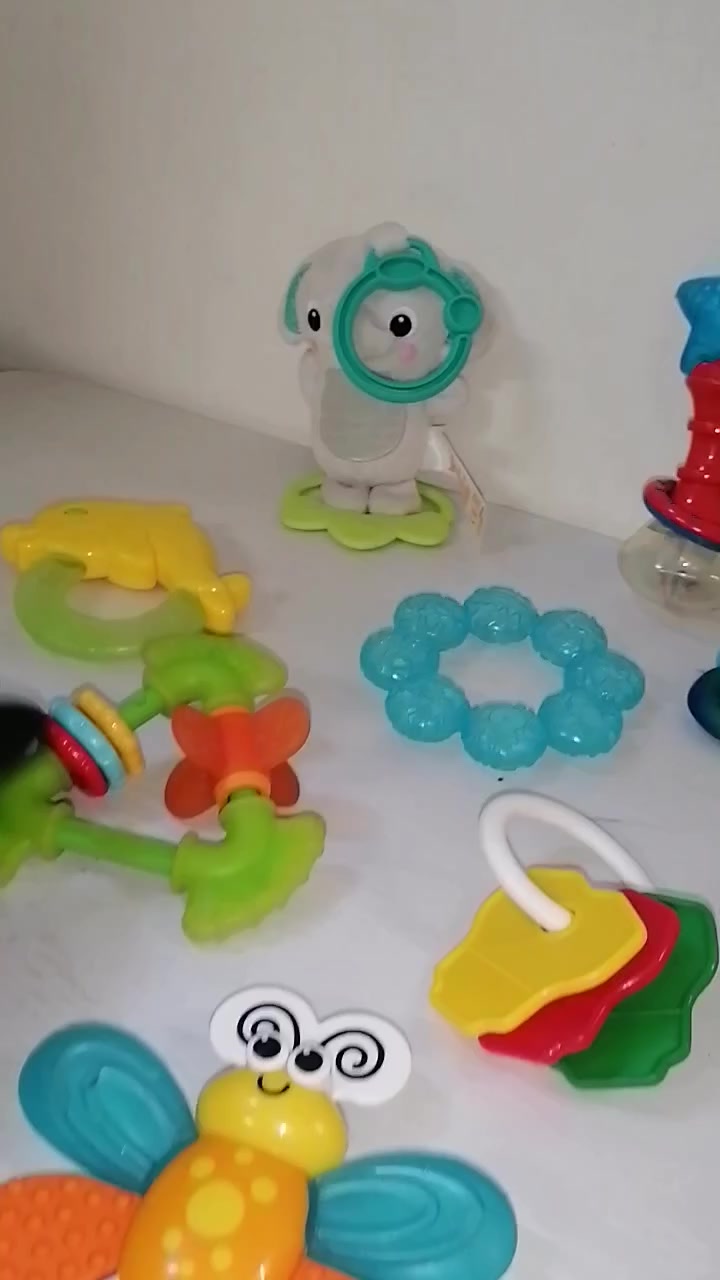 مجموعه خراخيش  وعضاضات ١٢ قطعه
السعر ١٥ الف


**إذا كنت صاحب هذا الإعلان وتريد حذفه لأي سبب، رجاءا أرسل رسالة إلى الدعم الفني**