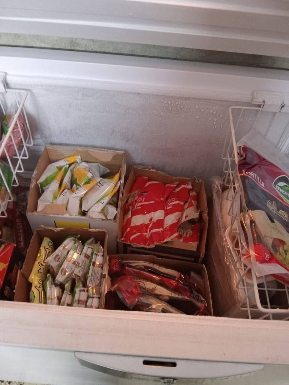ياالله مجمده بيكو كورية الصنع الحجم الكبير جديده على وضع الشركه تجميد فول الفول خير من الله للبيع محتاج واريد ابيعهه تجي وتشوفهه بعينك العنوان مدينة الصدر الاتصال على الرقم ***********
